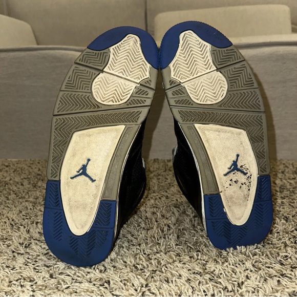 Size 10.5- Jordan 4 Retro Motorsports Alternate 2017 - Picture 9 of 15